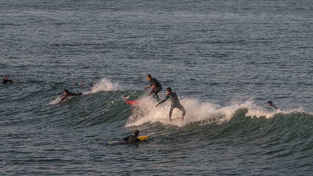 Beach surf